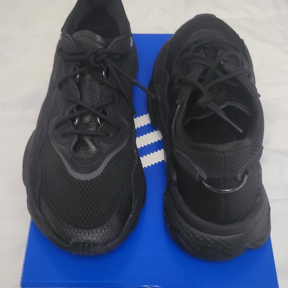 Adidas Ozweego Sneakers - Picture 12 of 12